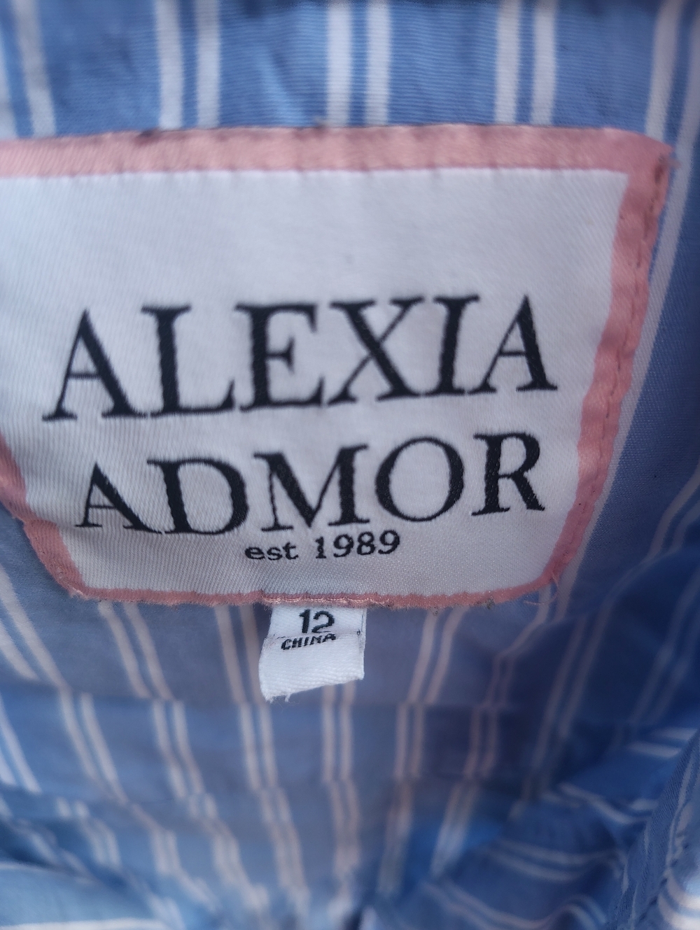 Alexia Admor Men’s Blue Striped Button-Up Shirt - Picture 2 of 2